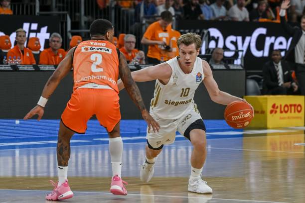 场人来说 场人来说